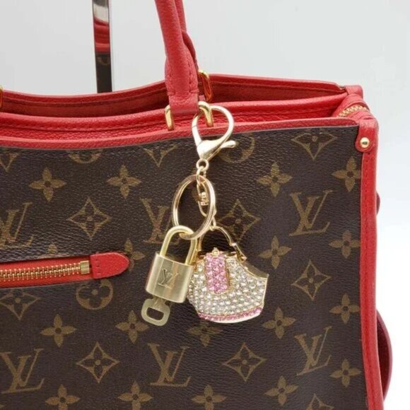 100% Auth Louis Vuitton Lock & Key with unbranded Bagcharm, Keycharm, Keychain - Picture 7 of 8